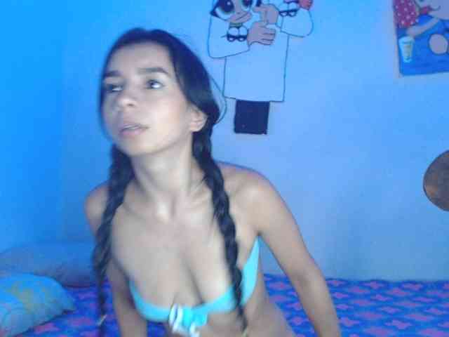 charlotehere webcam
