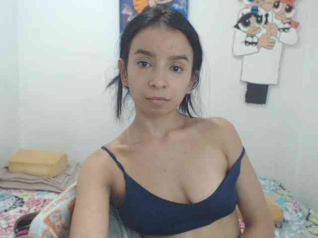 charlotehere webcam
