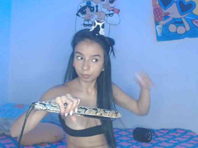 charlotehere webcam