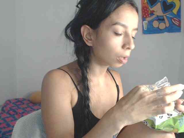 charlotehere webcam