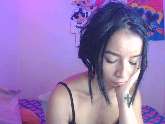 charlotehere webcam