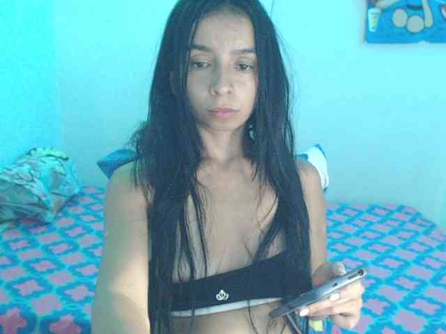charlotehere webcam