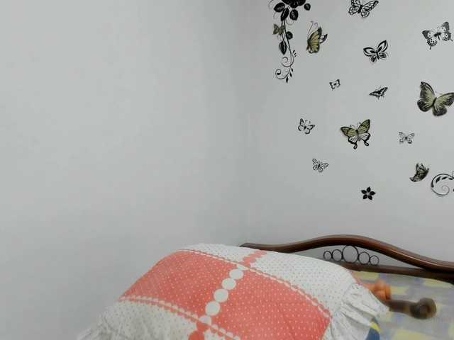 jennifersmit1's BongaCams show and profile