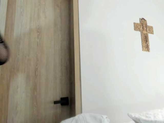 jennifersmit1, en directo ahora en BongaCams