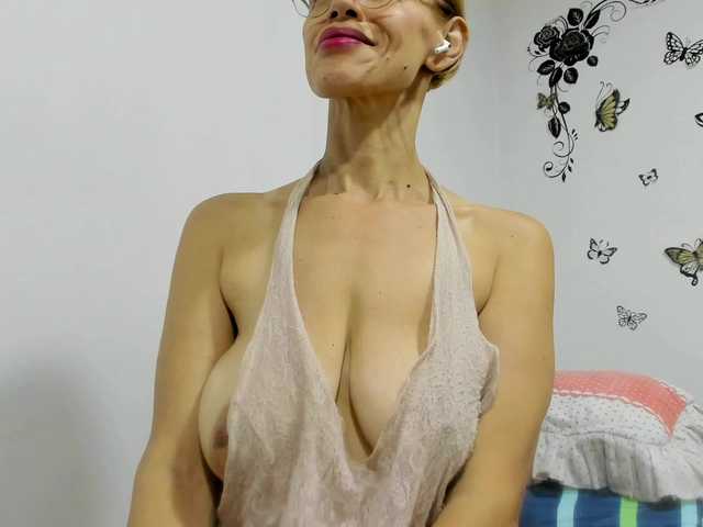 jennifersmit1 live webcam show