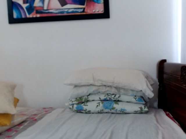 Lucypalmax live webcam show