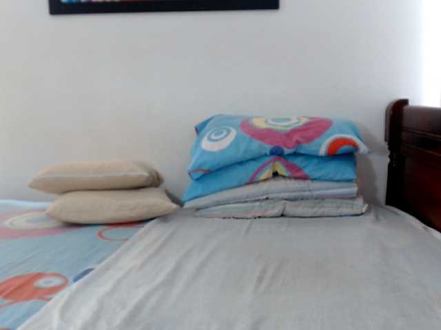 Lucypalmax webcam