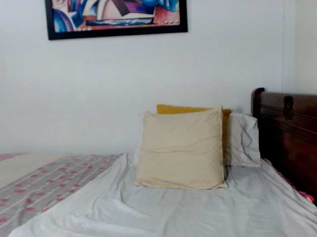 Lucypalmax live webcam show