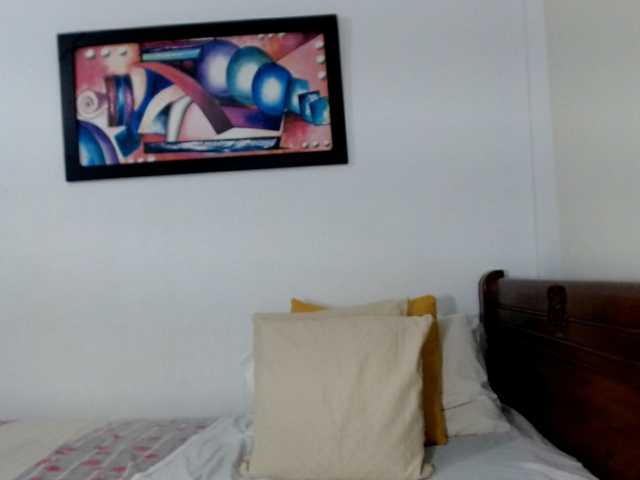 Lucypalmax live webcam show