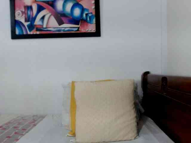 Lucypalmax webcam
