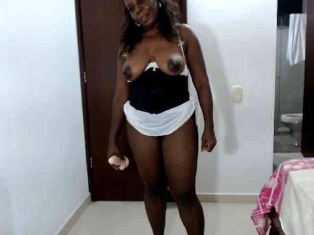 Lucypalmax webcam