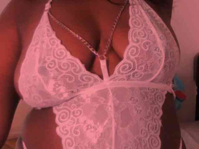Lucypalmax webcam
