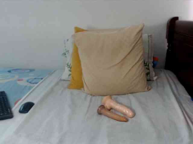 Lucypalmax webcam