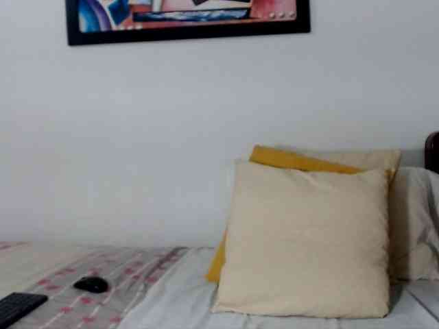 Lucypalmax webcam