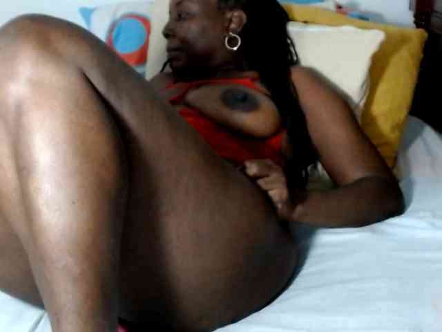 Lucypalmax webcam
