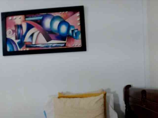 Lucypalmax webcam