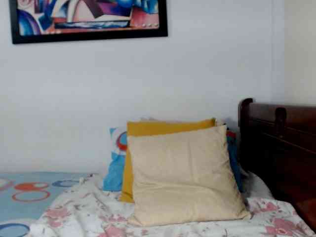 Lucypalmax webcam
