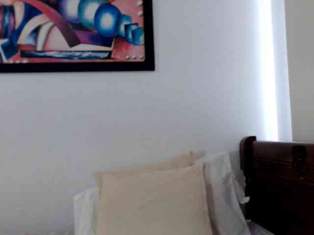 Lucypalmax webcam