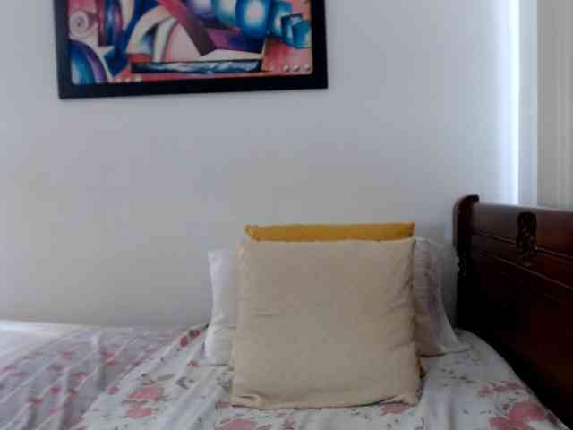 Lucypalmax webcam