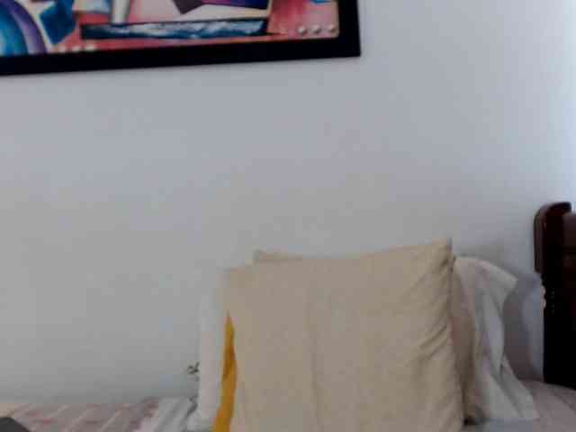 Lucypalmax webcam