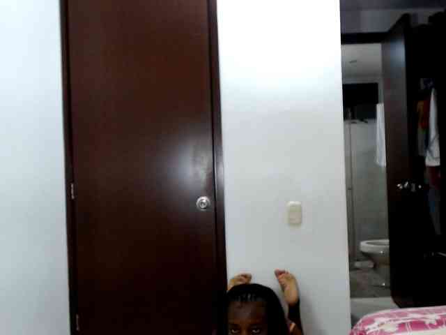 Lucypalmax webcam
