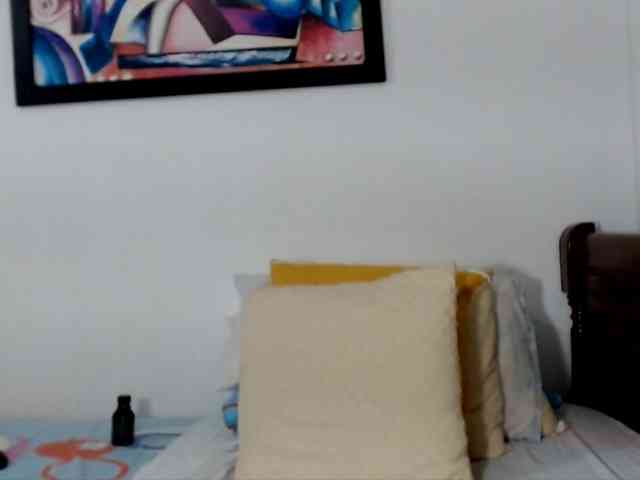 Lucypalmax webcam