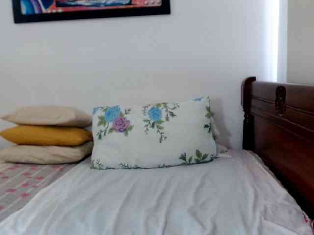 Lucypalmax webcam