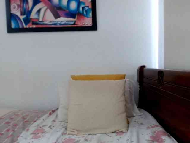 Lucypalmax webcam
