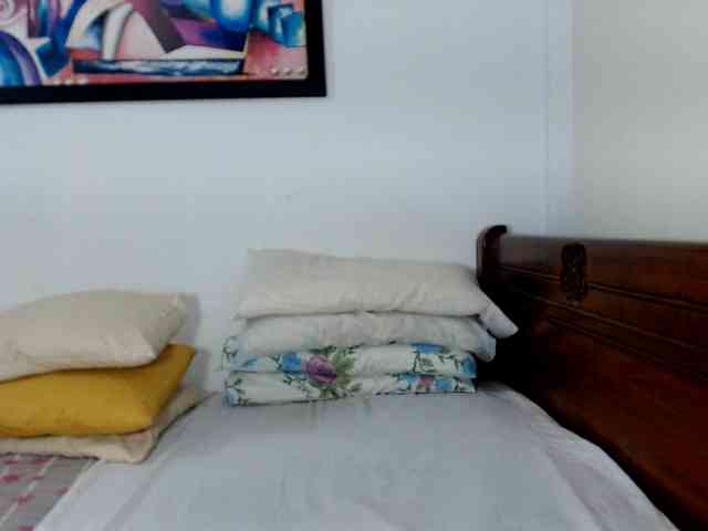 Lucypalmax webcam