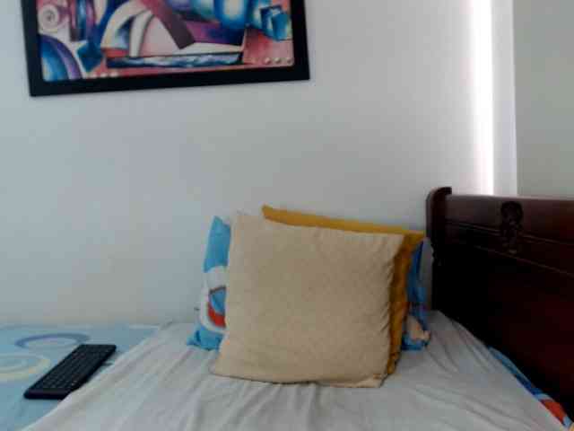 Lucypalmax webcam