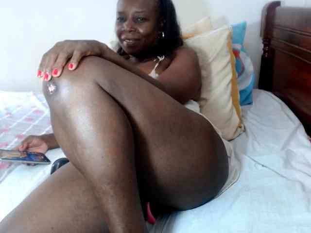 Lucypalmax webcam