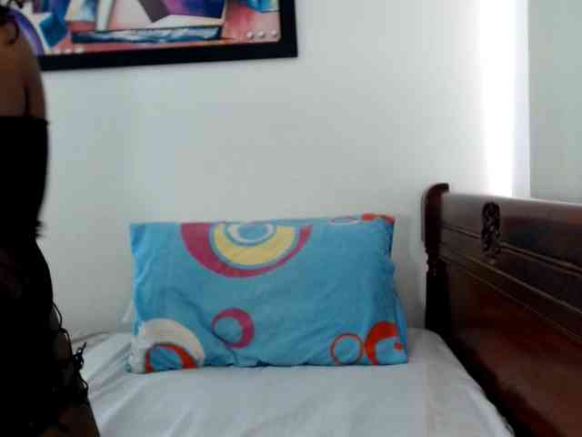 Lucypalmax webcam