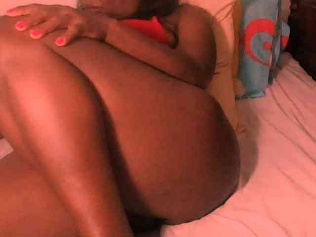 Lucypalmax webcam