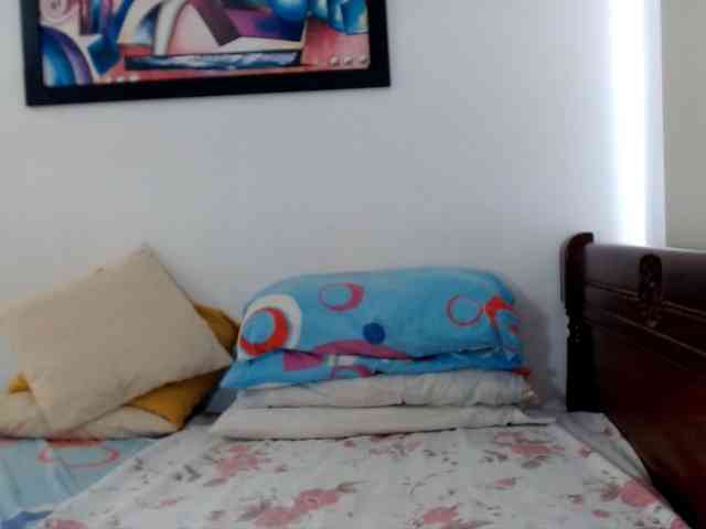 Lucypalmax webcam