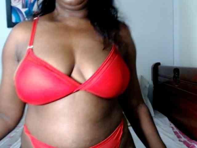 Lucypalmax webcam