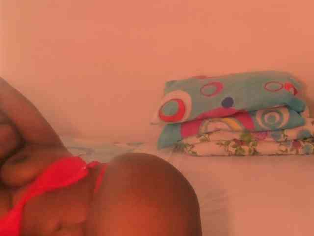Lucypalmax webcam