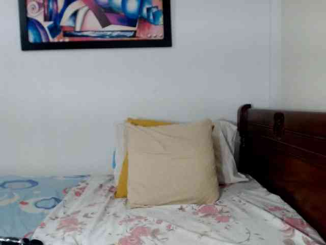 Lucypalmax webcam