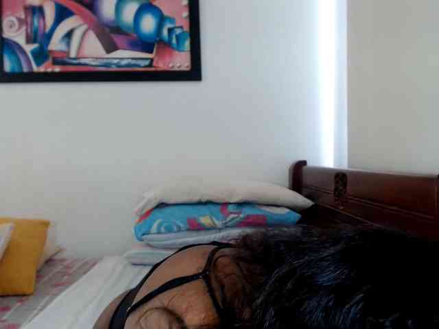 Lucypalmax webcam