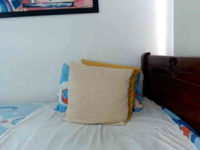 Lucypalmax webcam
