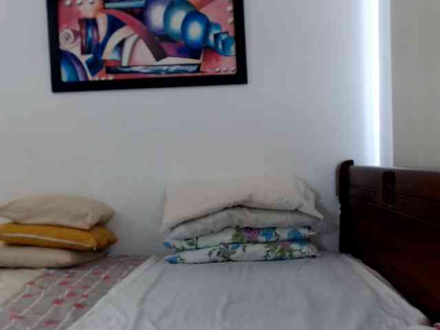 Lucypalmax webcam