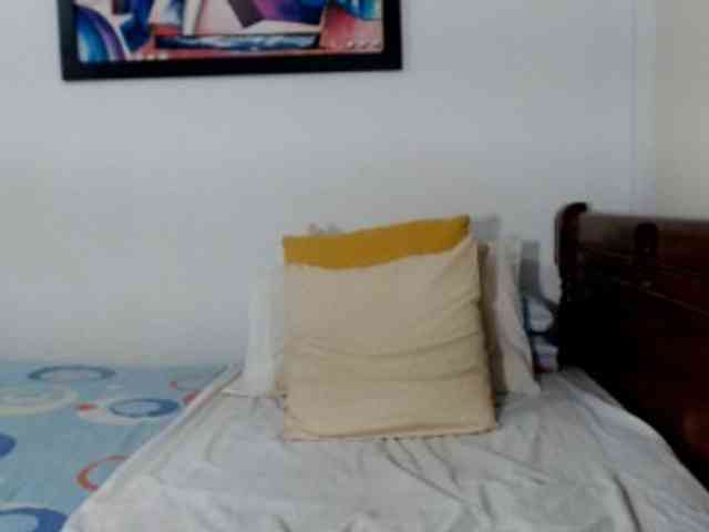 Lucypalmax webcam