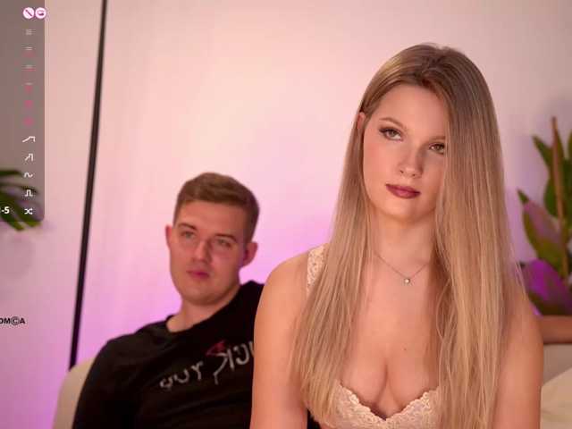 EllieMoore_HardKotik