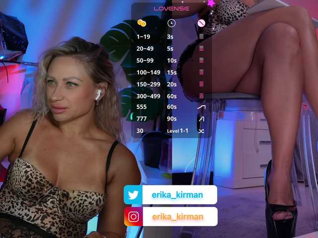 HomePussy1 live cam on BongaCams