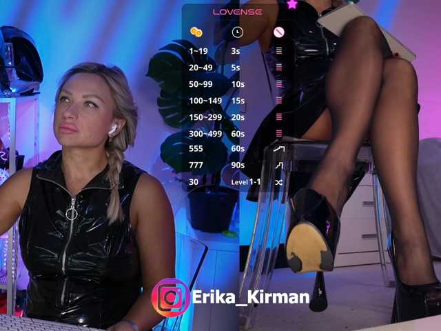 HomePussy1 live cam on BongaCams