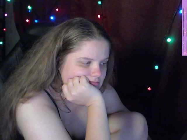 alicepussy live cam on BongaCams
