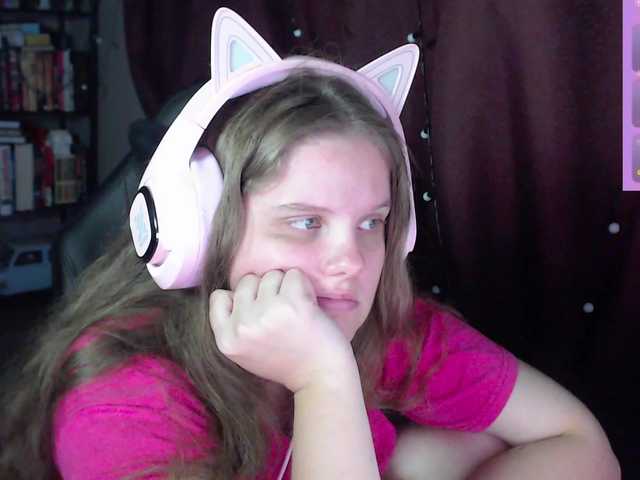 alicepussy live cam on BongaCams