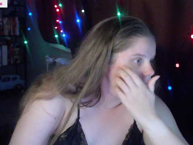 alicepussy live cam on BongaCams