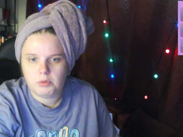 alicepussy live cam on BongaCams