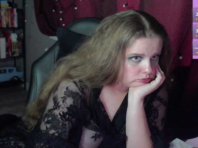 alicepussy live cam on BongaCams