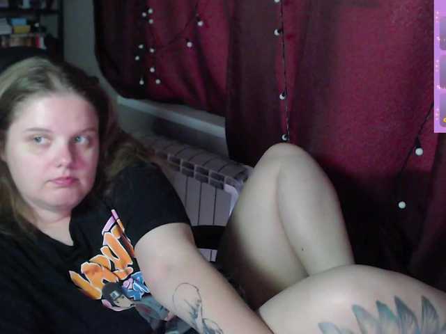 alicepussy live cam on BongaCams